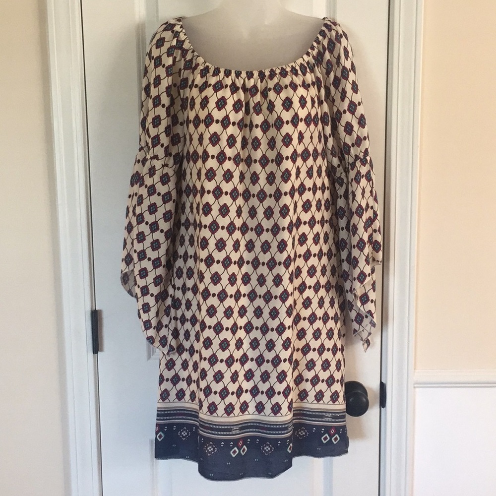 3/$12 🎉 Boho dress